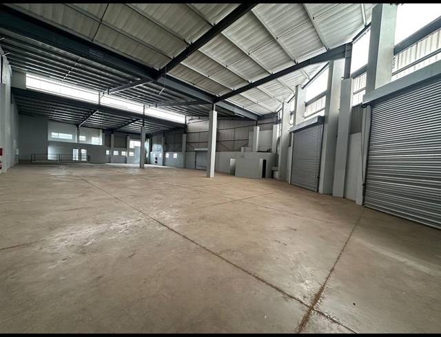 2,145M² WAREHOUSE TO LET IN COSMO BUSINESS PARK